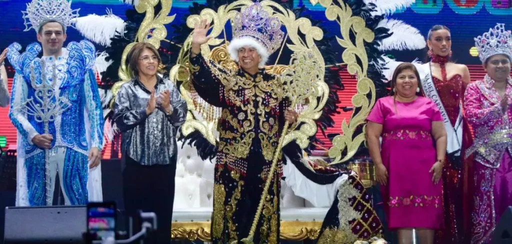 Turistas disfrutan un Carnaval de Veracruz seguro y con ocupación total